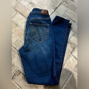 Dark blue hollister jeans 27/30